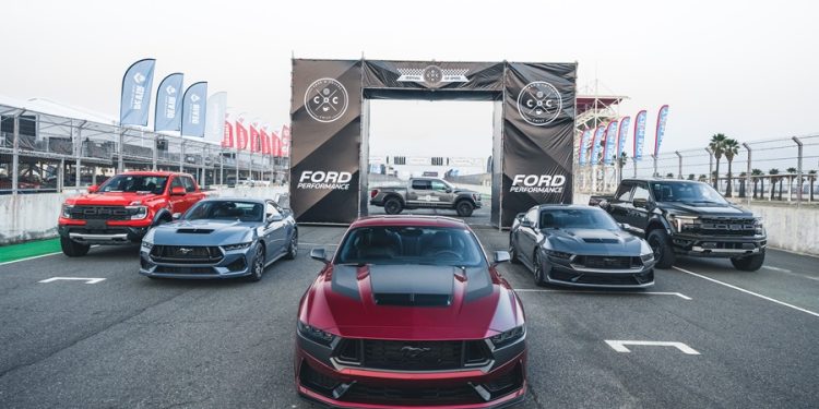 Mustang Dark Horse