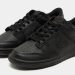 Las Nike Dunk Low “Triple Black” son las que te salvarán cualquier look incluso a último momento