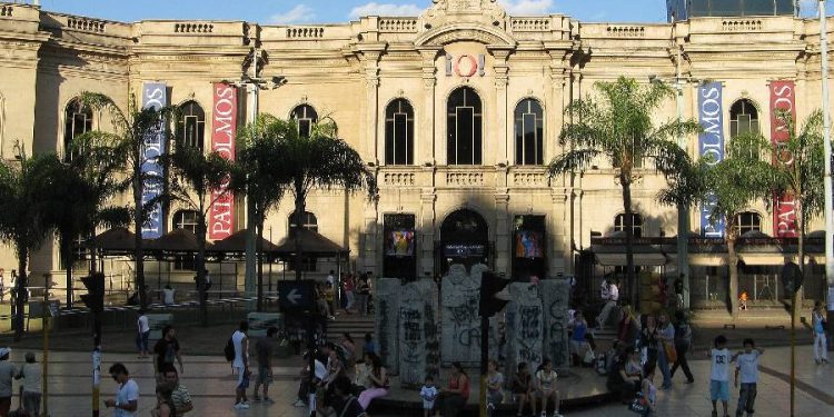 Patio Olmos cumple 30 años y lanza una tienda pop-up innovadora