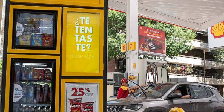 Shell revoluciona la experiencia de compra en estaciones con autoservicio