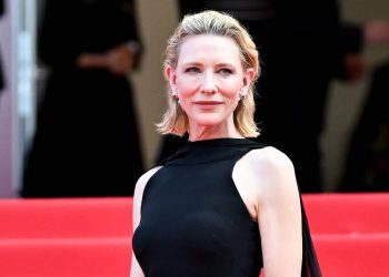 Realeza en negro: Cate Blanchett deslumbra en Cannes 2025