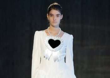 Reflejos del alma: La moda que mira hacia adentro