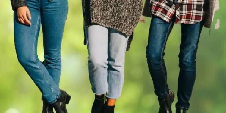 Renovación en la moda: Los jeans ajustados dominarán otoño 2025