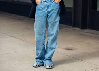 Revive el espíritu grunge: Los jeans holgados arrasan en 2025