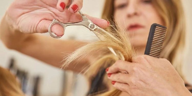 Revolución capilar: El corte brócoli que rejuvenece a las +50 en 2025