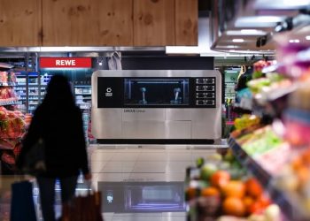 Rewe revoluciona la distribución con robots culinarios: Innovación en supermercados