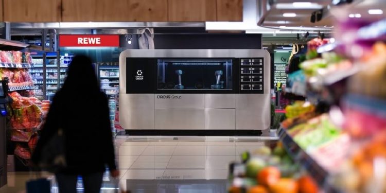 Rewe revoluciona la distribución con robots culinarios: Innovación en supermercados