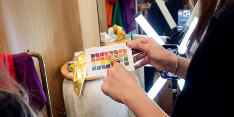 Vélez transforma la experiencia de compra con asesorías de personal shopper