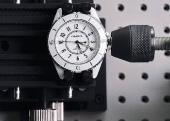 Así celebra Chanel el 25 aniversario de su reloj J12