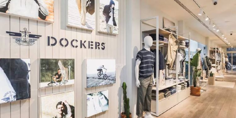 Authentic Brands Group adquiere Dockers: una nueva era para la marca