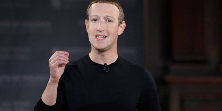 ¿Está la universidad quedando obsoleta? Una reflexión sobre las críticas de Mark Zuckerberg