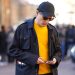 ¿Gorra después de los 50? Estilo y confianza sin edad