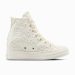 El secreto de la silueta perfecta: Converse con cuña oculta