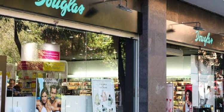 Douglas en España: De líder a near-extinción en el mercado de perfumerías