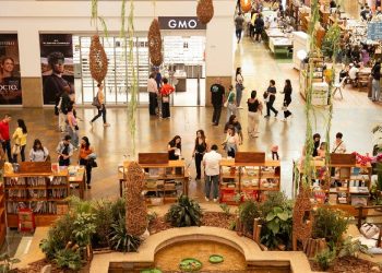 Medellín en páginas y voces, la V Edición de la feria cultura y libros El Tesoro