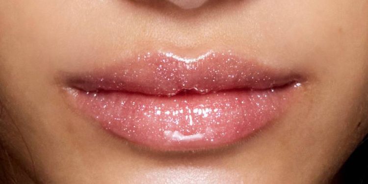 El resurgir del rosa guayaba: La tendencia de maquillaje veraniega