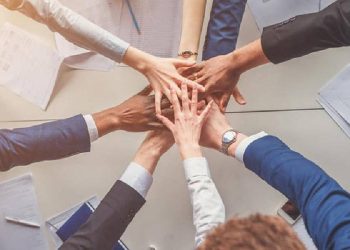 La diferencia clave entre honestidad e integridad en ventas: construir confianza para el éxito duradero