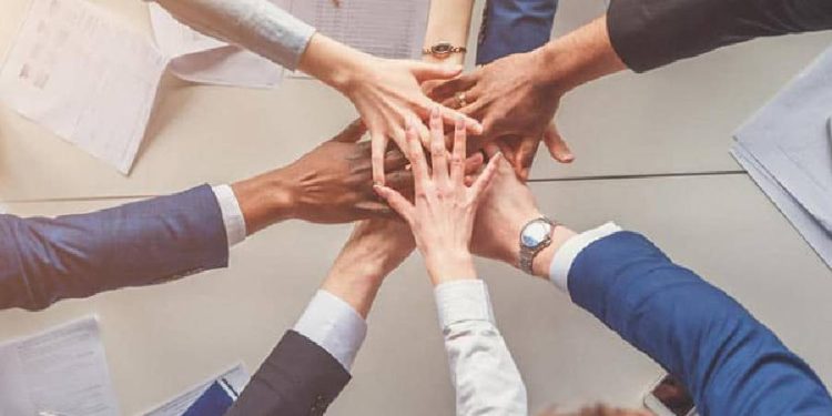 La diferencia clave entre honestidad e integridad en ventas: construir confianza para el éxito duradero
