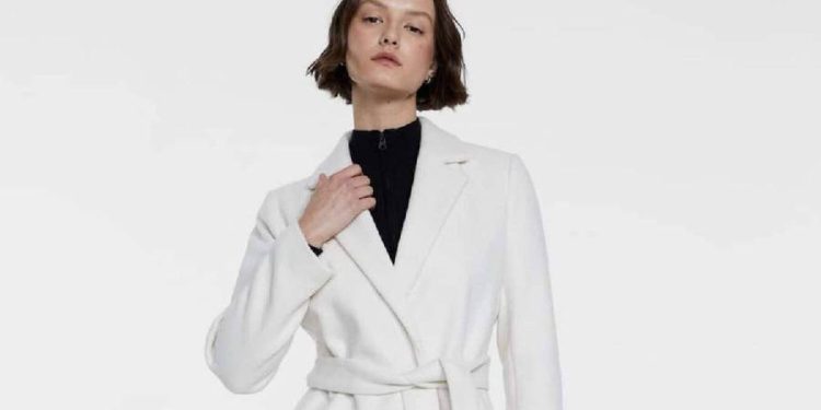 Lujo accesible: El conjunto blanco de Stradivarius que impacta