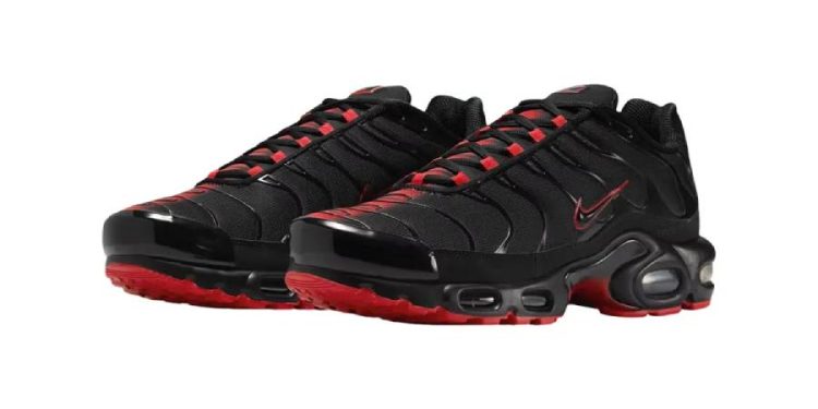 Las Nike Air Max Plus TN inspiradas en Darth Vader son las mejores zapatillas para caminar al lado oscuro