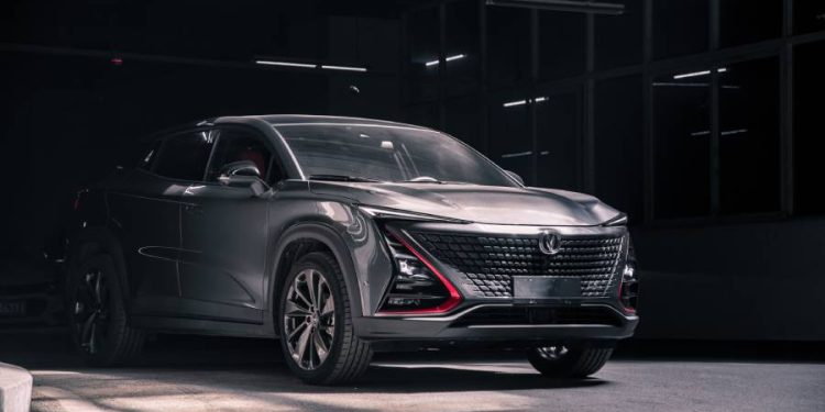 Uruguay recibe la Changan Q05 PHEV con autonomía y eficiencia energética