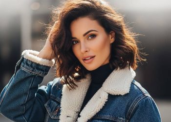 Regreso trendy: La campera de los 90 que domina este invierno