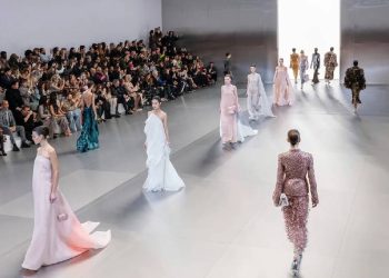 Renovación y ecléctica: La nueva era de la Alta Costura en París