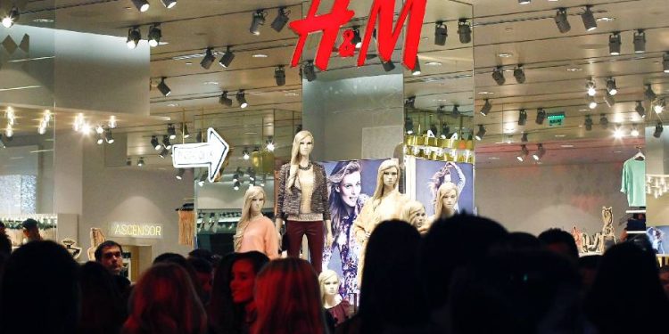 Reversión crucial en H&M: Caída profunda