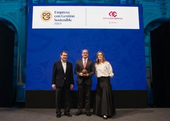 Arca Continental recibe premio Distintivo EGS 2024