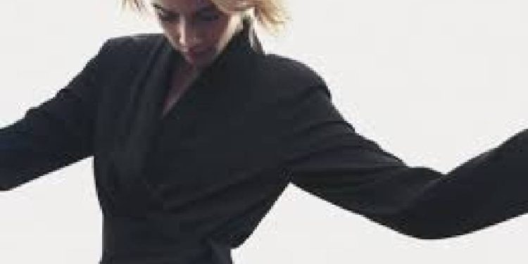 Elegancia en la madurez: Los vestidos de Zara que reafirman tu estilo a los 40