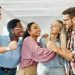 Grupo o equipo de trabajo feliz recursos humanos