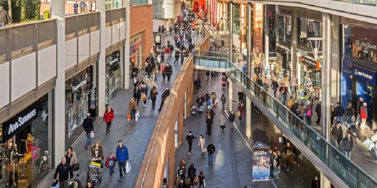 Parques Comerciales: El auge del retail experiencial en 2026