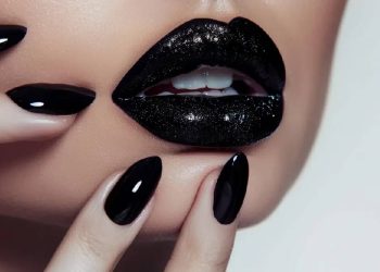 Labios negros: La tendencia más audaz y sofisticada
