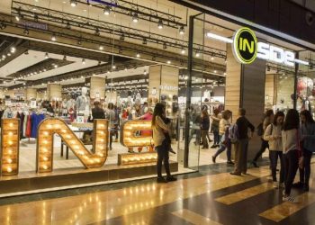 Liwe: cerca de la quiebra, busca tiempo y respuesta