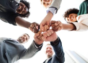 Lo que América Latina y Europa nos enseñan sobre liderazgo y transformación empresarial