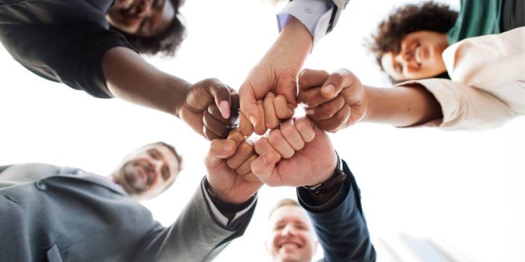 Lo que América Latina y Europa nos enseñan sobre liderazgo y transformación empresarial