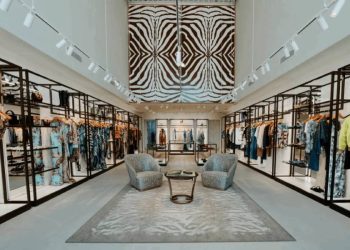 Icónica casa de moda italiana Roberto Cavalli refuerza su presencia en España