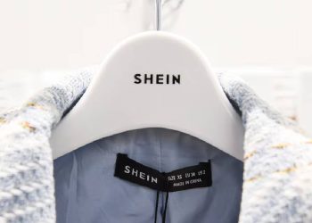 Shein desafía regulaciones y se abre camino en Hong Kong