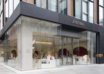 Shiseido en caída: despidos y reestructuración en EE.UU.
