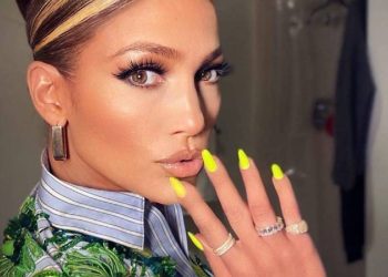 Uñas de lujo: La última declaración de Jennifer Lopez