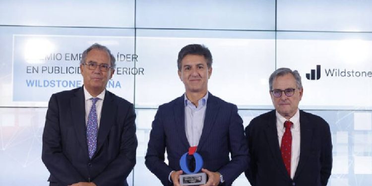 Wildstone España, líder en publicidad exterior: galardonada en Premios Élite Empresarial