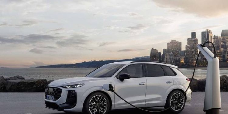 Nuevo Audi Q3 e-hybrid 2025: hasta 119 km eléctricos y acceso al plan Moves III completo