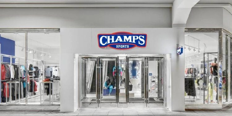 Foot Locker impulsa Champs con nuevo concepto de retail en plena venta a Dick’s