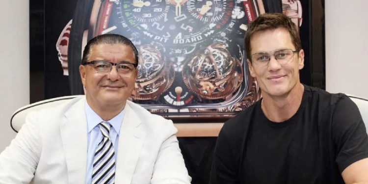 Tom Brady y Jacob & Co. presentan el reloj más complejo de la firma: Twin Turbo Furious
