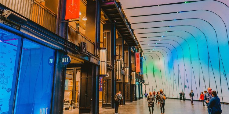 Mercado Urbano Tobalaba desafía a los malls tradicionales