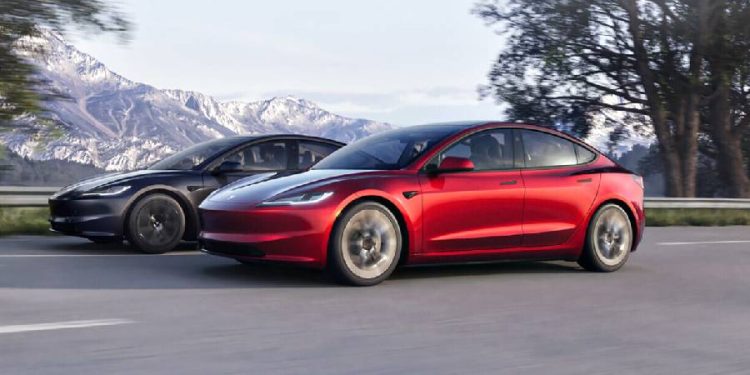 Las ventas de coches eléctricos marcan un nuevo récord en España gracias a Tesla, que ha arrasado a las marcas chinas