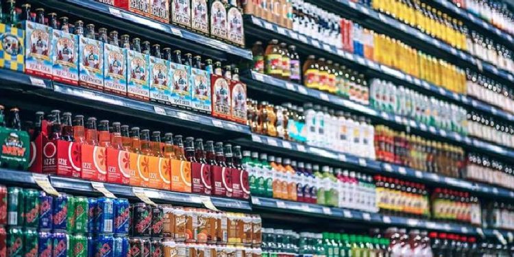 ¿Precio alto o precio bajo? La estrategia que define tu posicionamiento en el retail