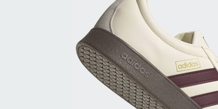 Las Adidas Grand Court han logrado consolidarse como un ícono del estilo casual contemporáneo