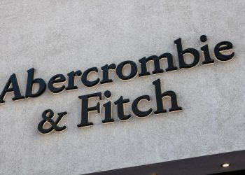 Abercrombie pasa a la ofensiva tras once trimestres de crecimiento