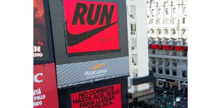 Adidas puso el logo. Nike se llevó la conversación